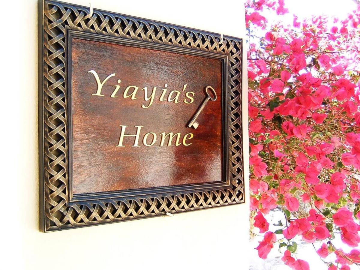 Yiayia'S Home Chalki Town Exterior foto
